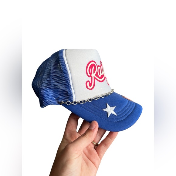 Blue snap back custom trucker hat - Picture 2 of 3